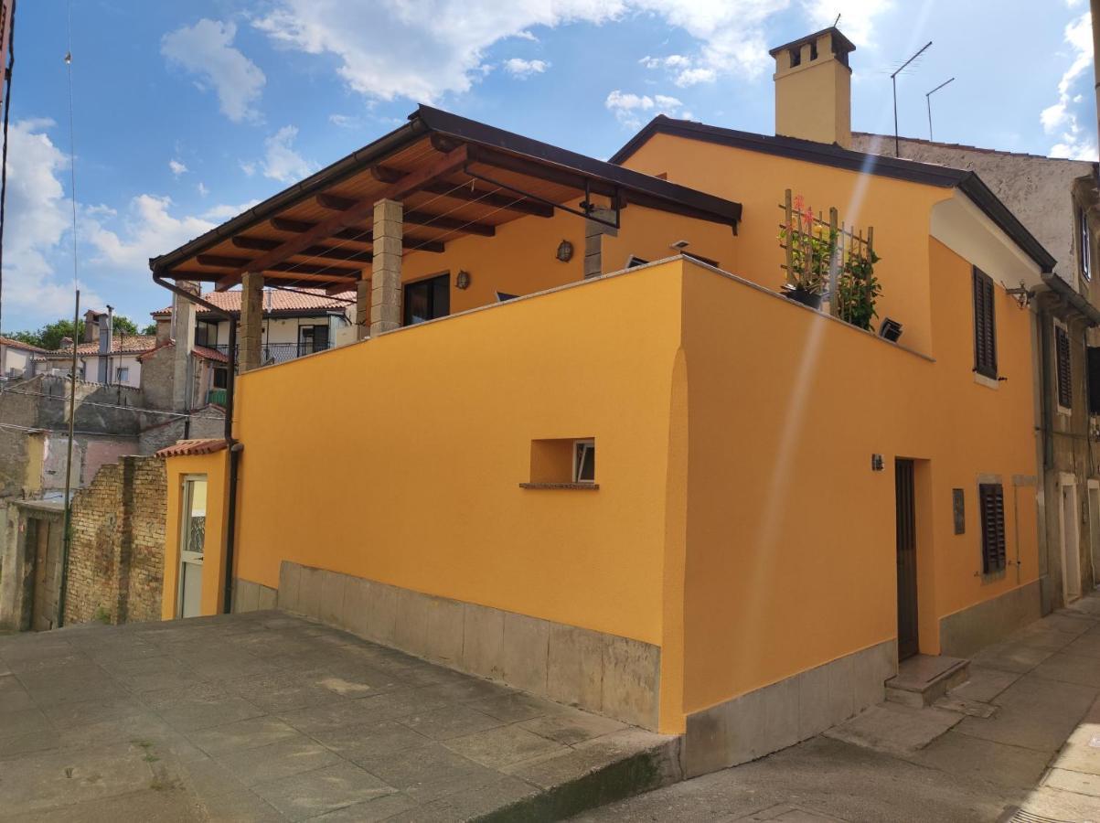 Sea Storm Apartments イゾラ エクステリア 写真